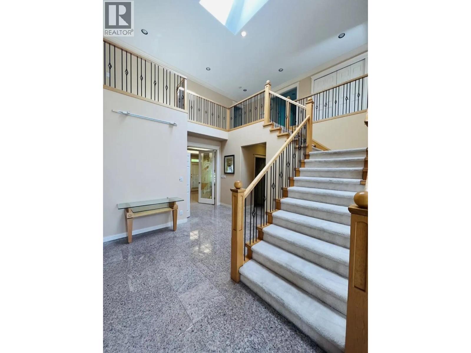 8740 Minler Road Property Photo 3