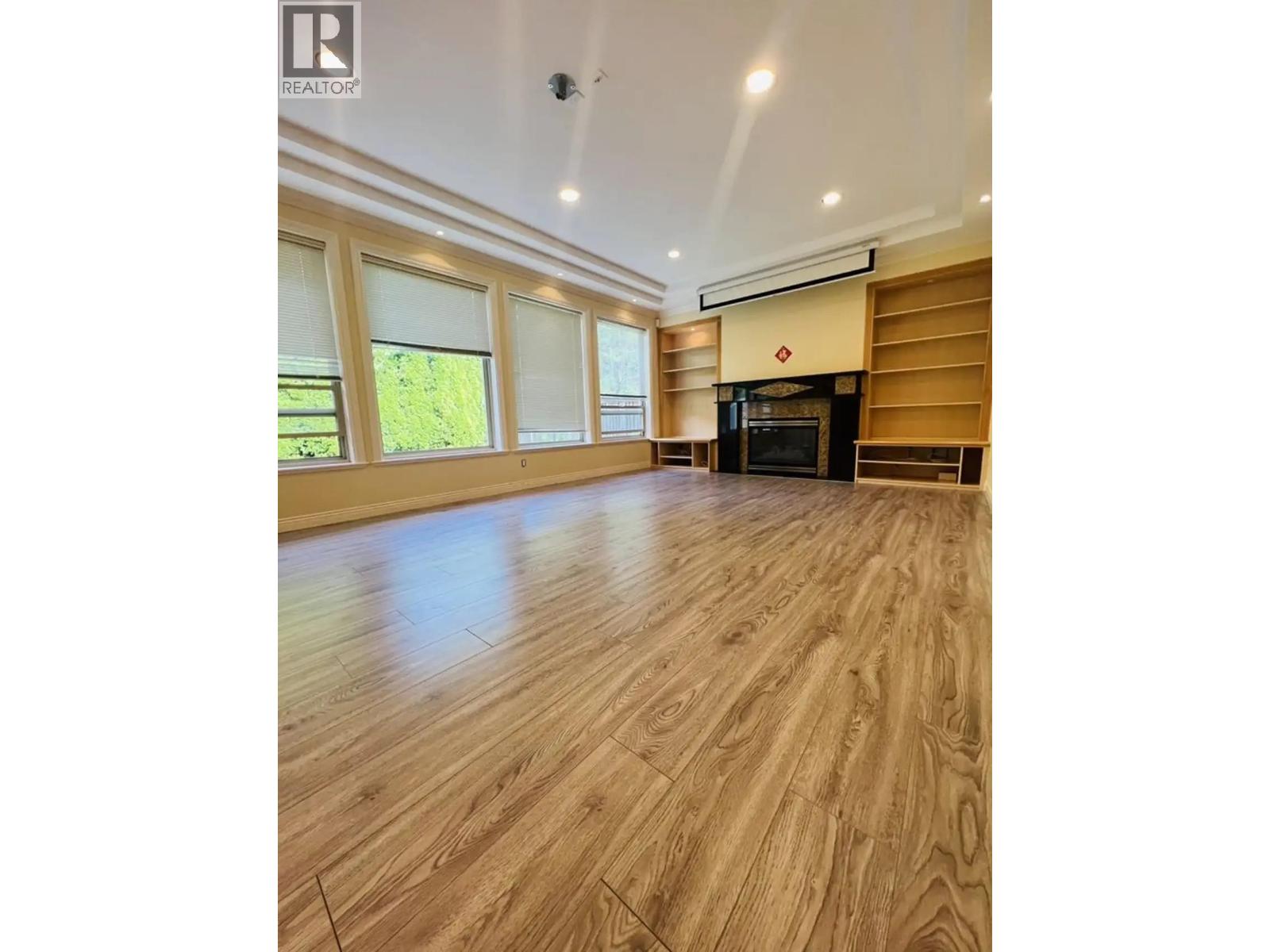 8740 Minler Road Property Photo 6