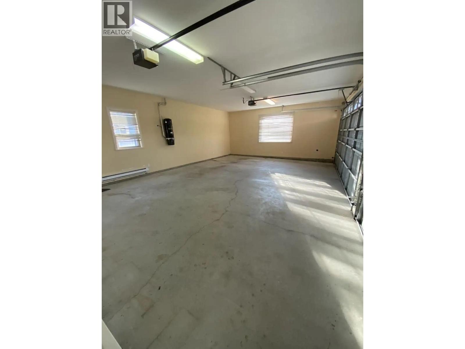 8740 Minler Road Property Photo 9