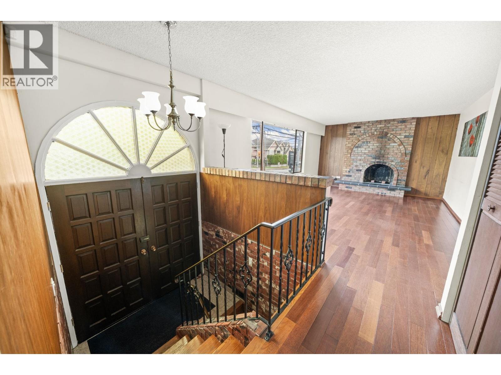 9920 Francis Road Property Photo 15