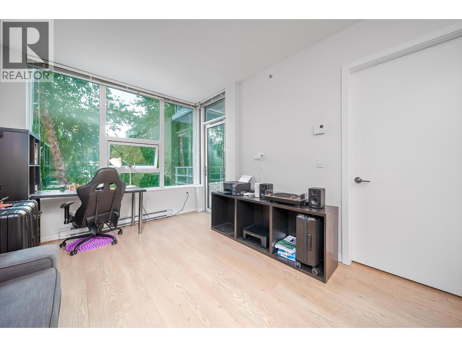 304 530 Whiting Way Property Photo 14