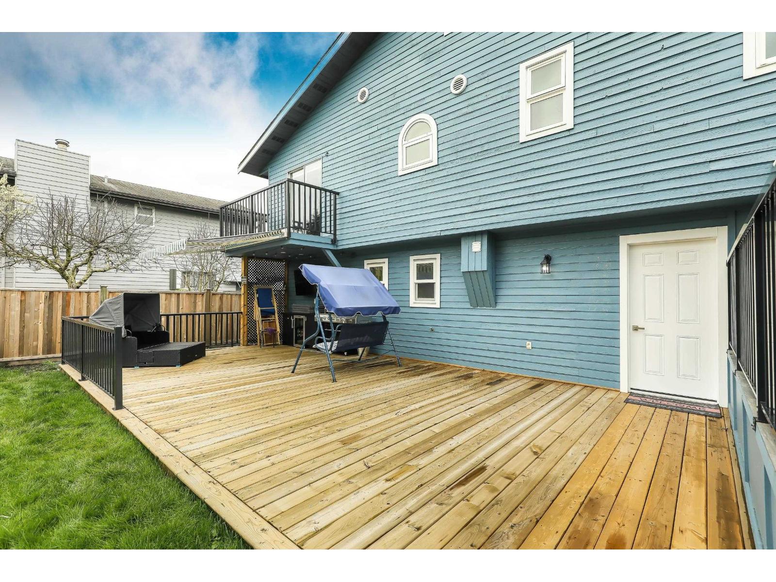 26970 32a Avenue Property Photo 35