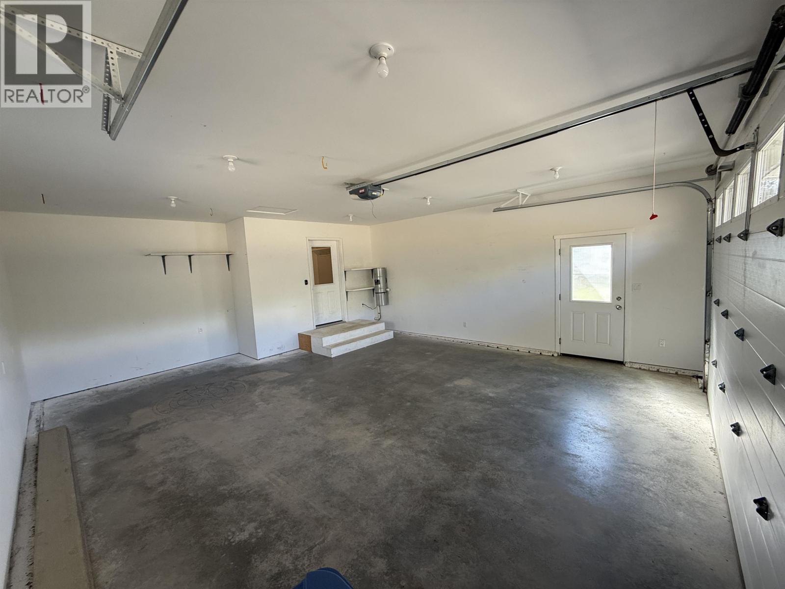 5072 Block Drive Property Photo 17