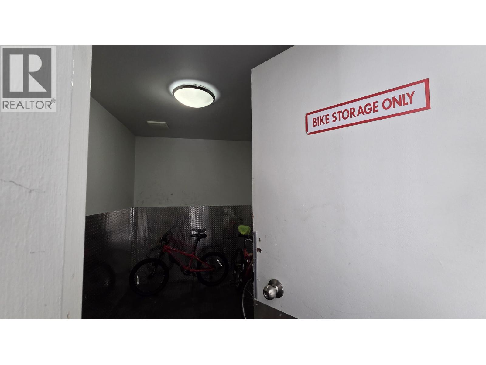 356 8131 Ryan Road Property Photo 12