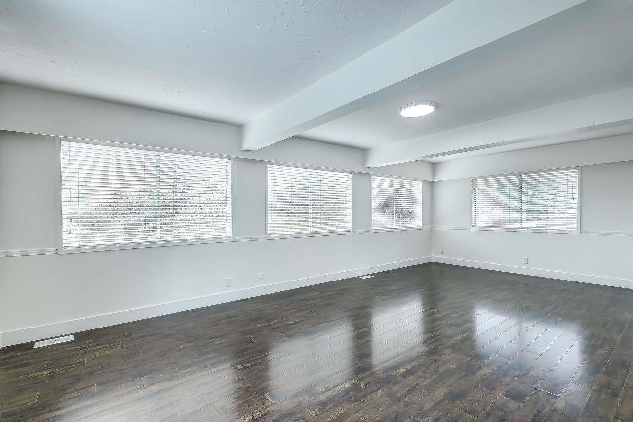10055 122 Street Property Photo 8