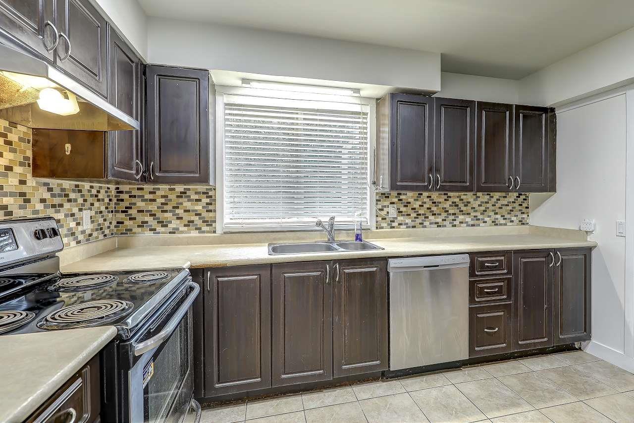10055 122 Street Property Photo 13