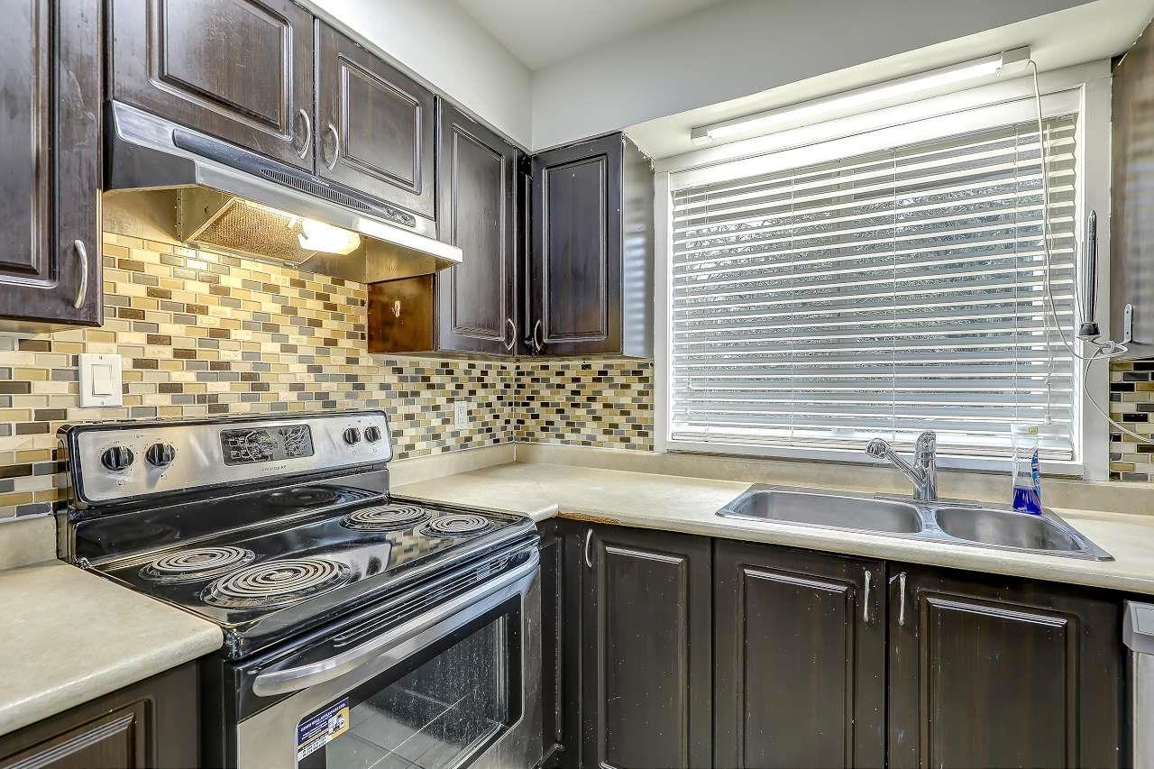 10055 122 Street Property Photo 14