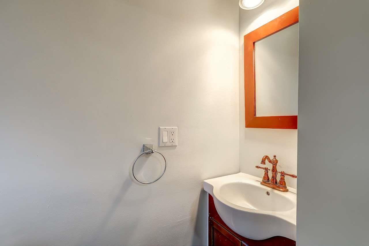 10055 122 Street Property Photo 20