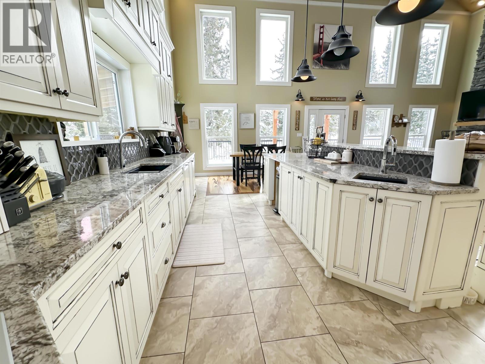 13891 Sweet Road Property Photo 15