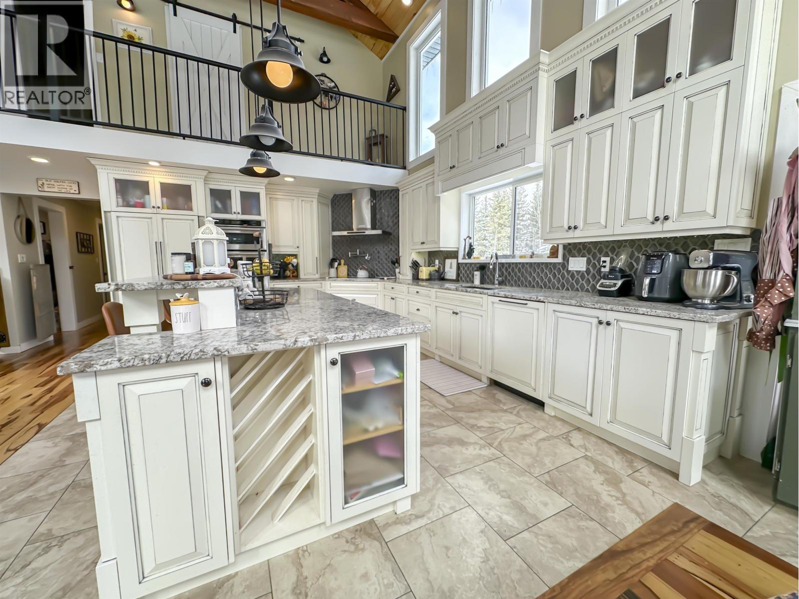13891 Sweet Road Property Photo 16