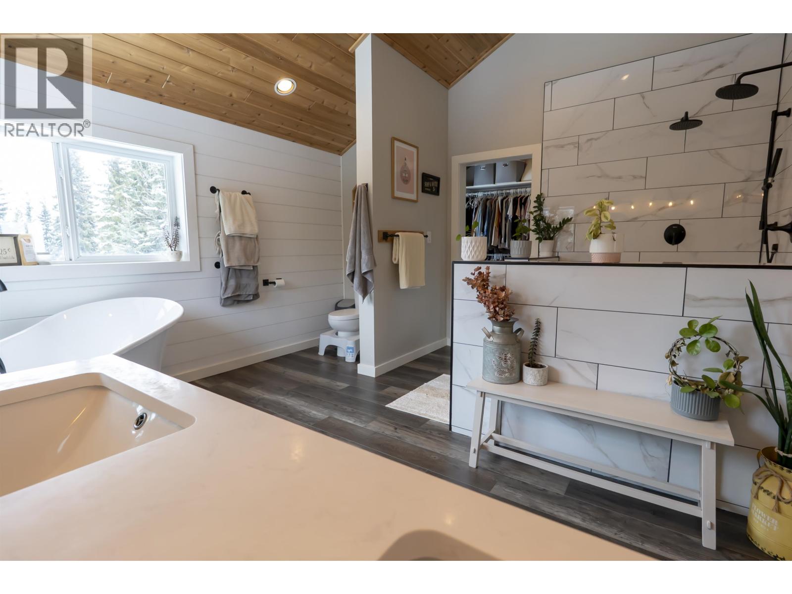 13891 Sweet Road Property Photo 28