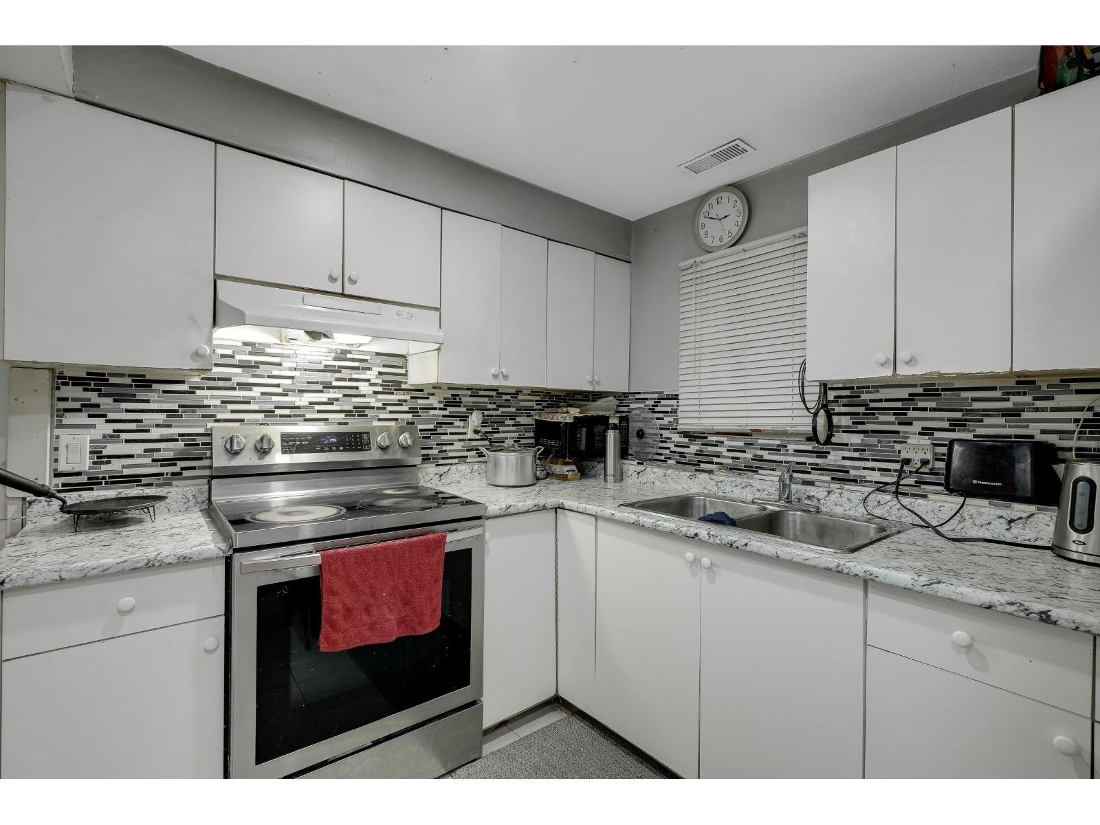 9162 119a Street Property Photo 21