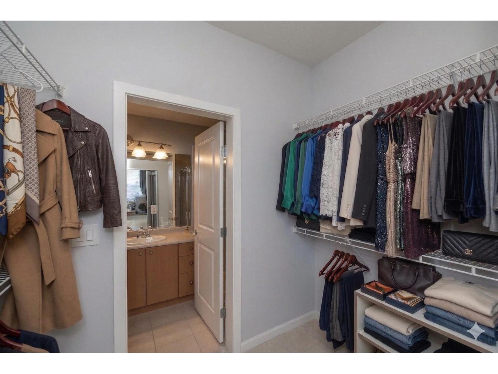 430 15380 102a Avenue Property Photo 10