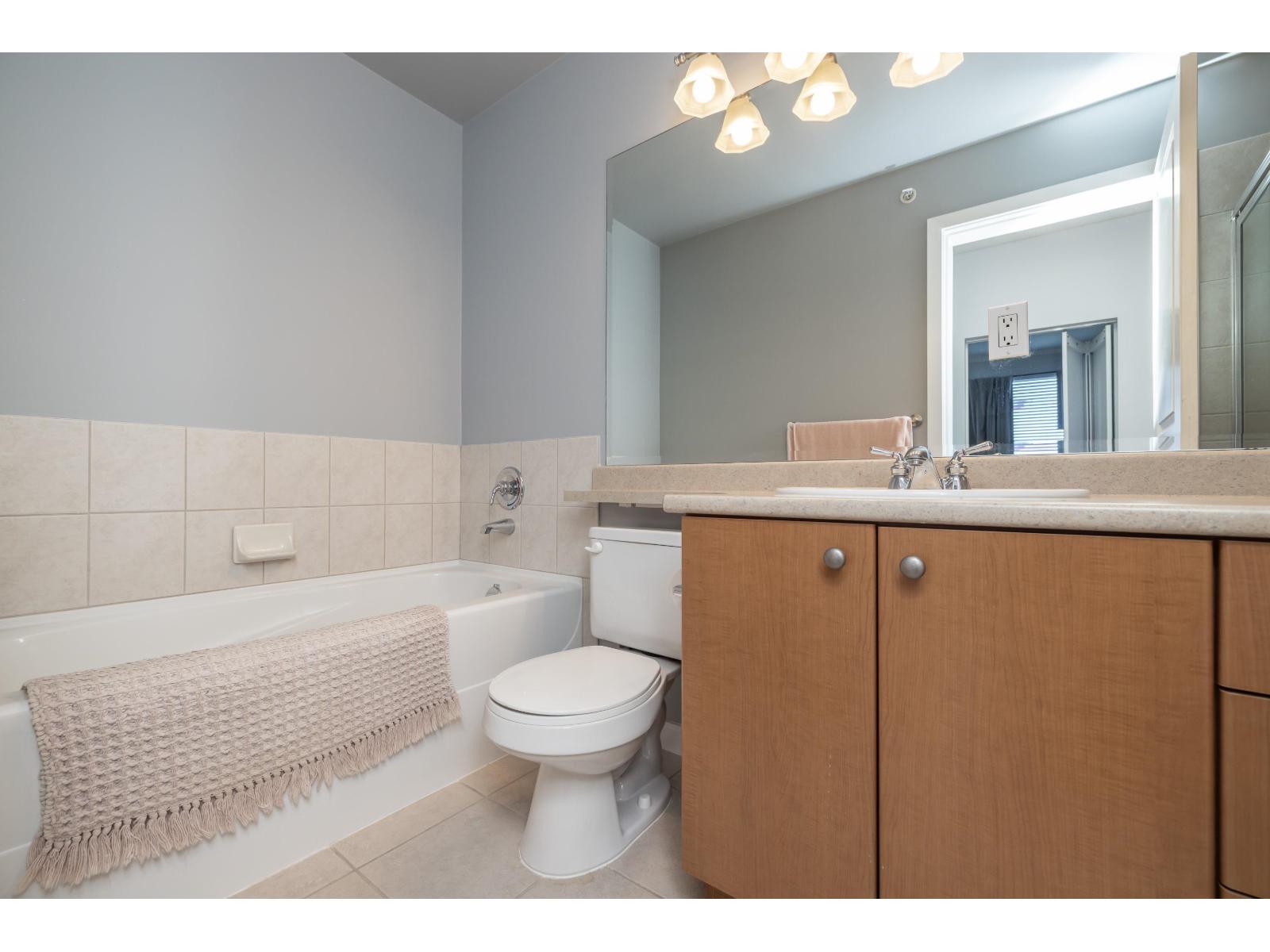 430 15380 102a Avenue Property Photo 11