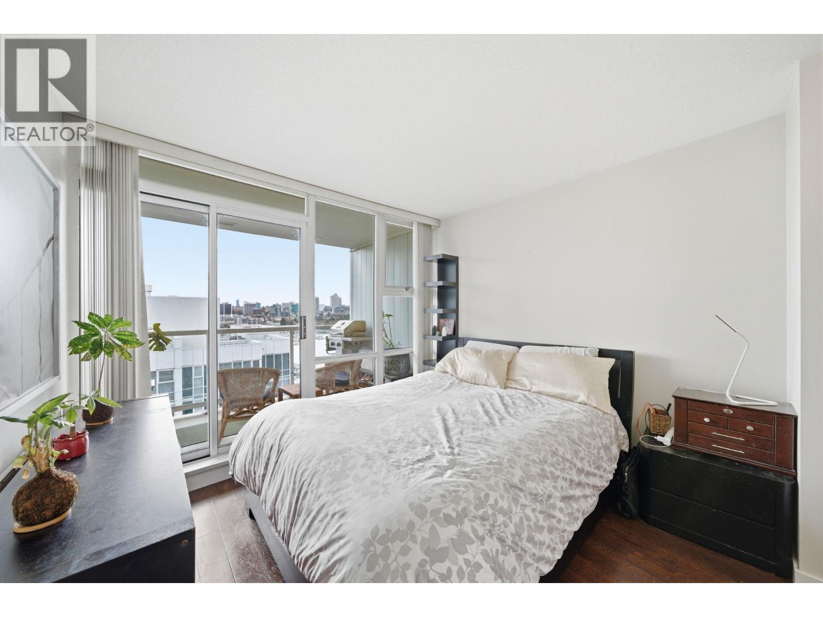 1808 193 Aquarius Mews Property Photo 5