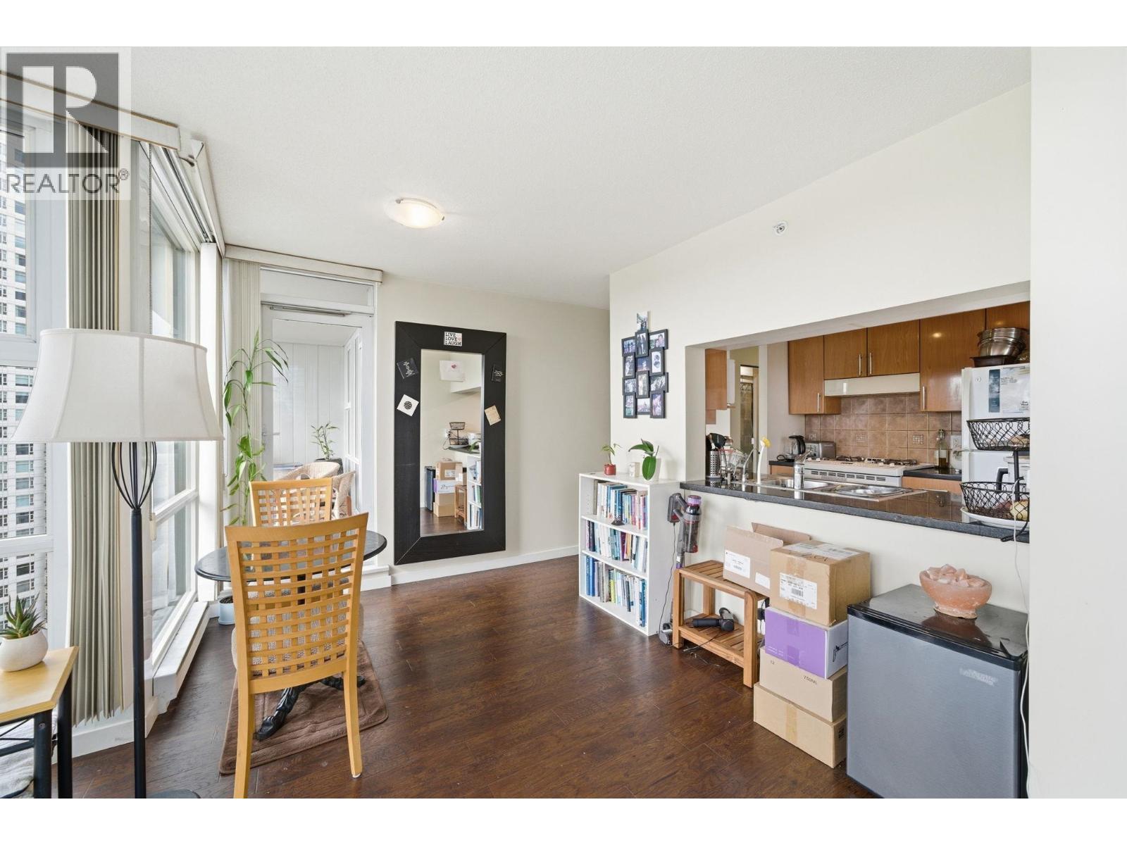1808 193 Aquarius Mews Property Photo 13