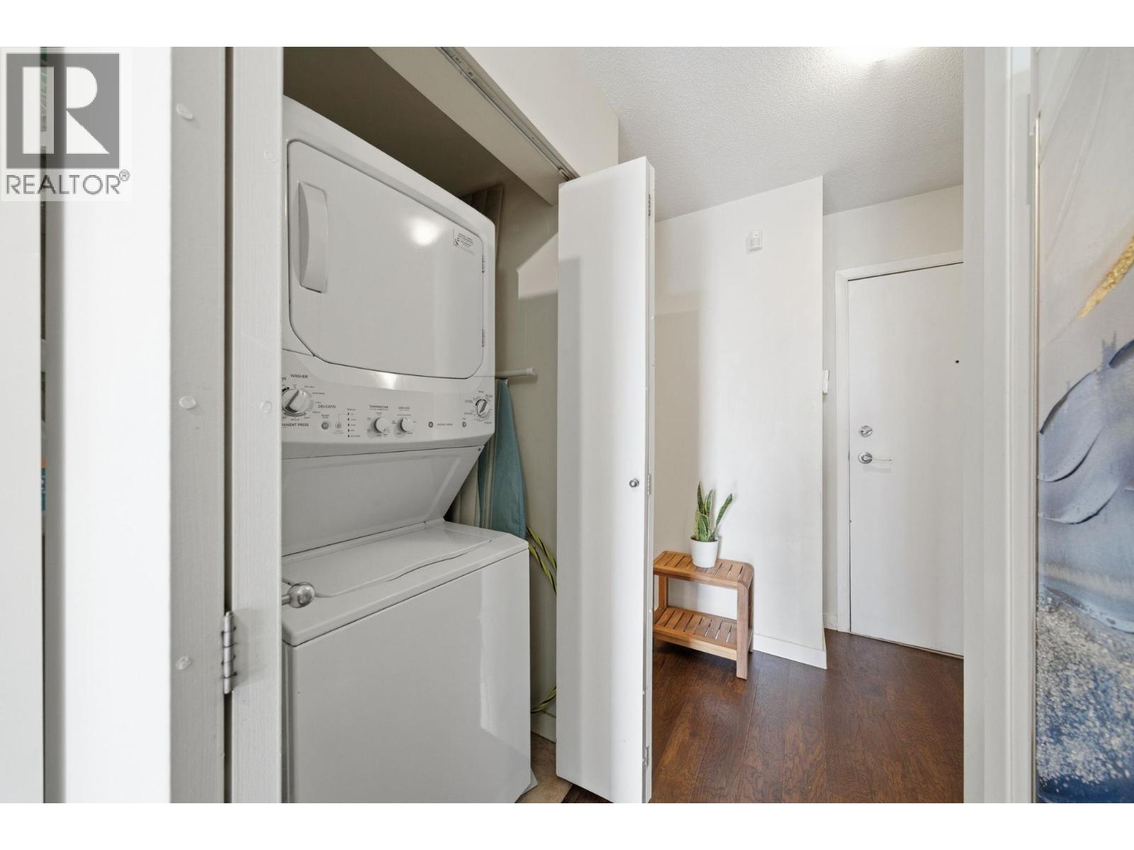 1808 193 Aquarius Mews Property Photo 25