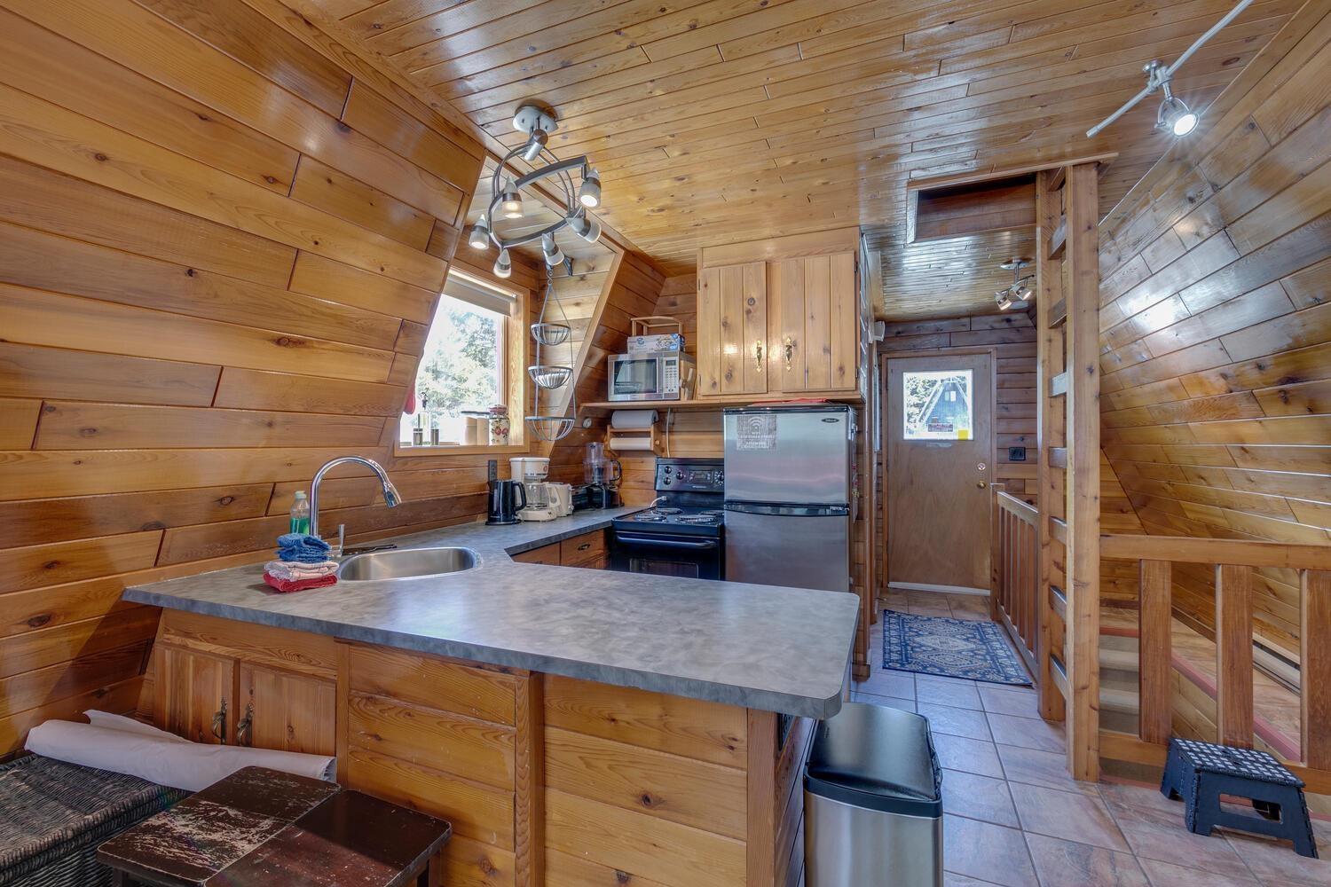 46890 Sakwi Creek Road Property Photo 12