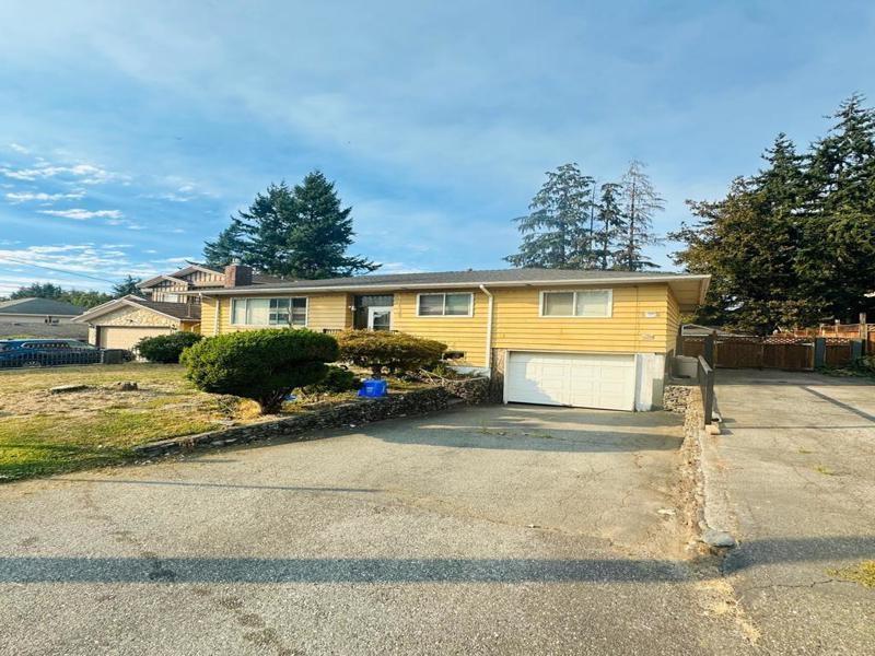 11435 88 Avenue Property Photo 1