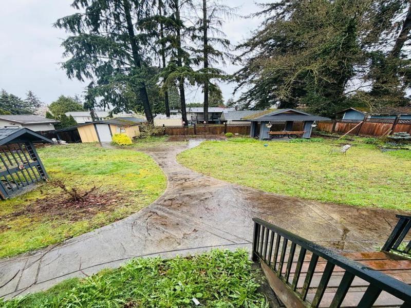 11435 88 Avenue Property Photo 5