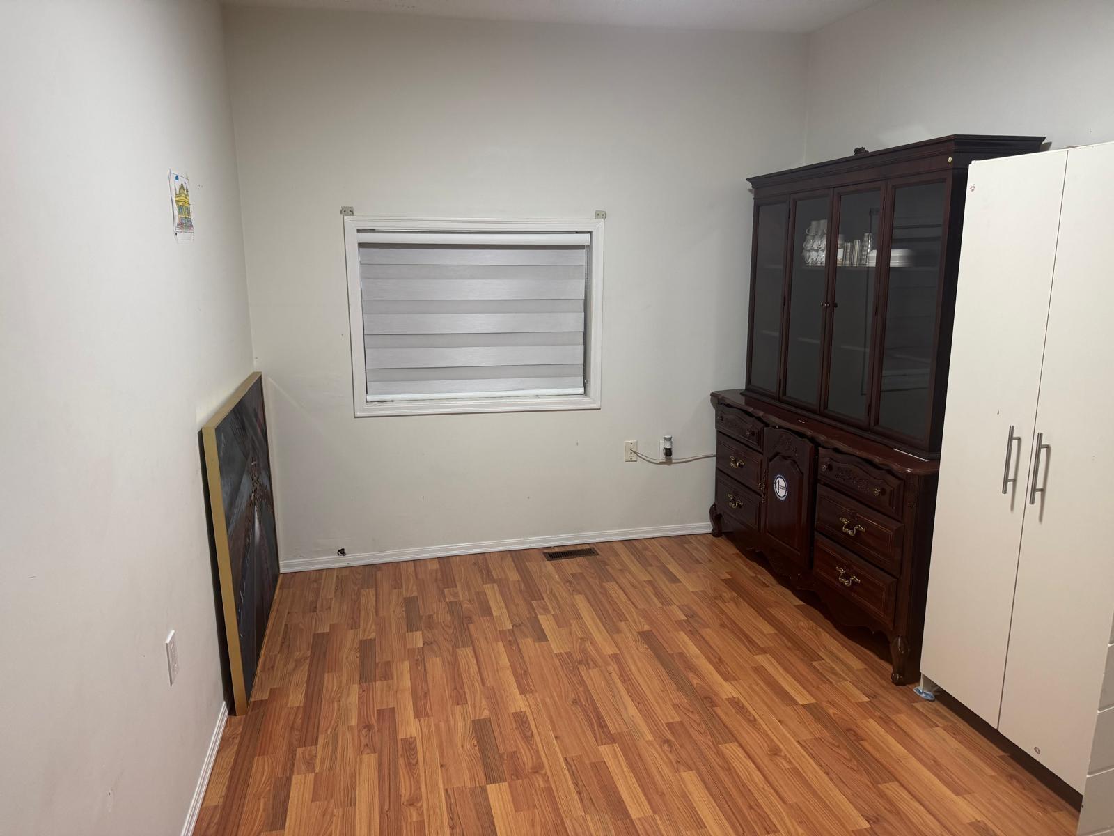 11332 124 Street Property Photo 5