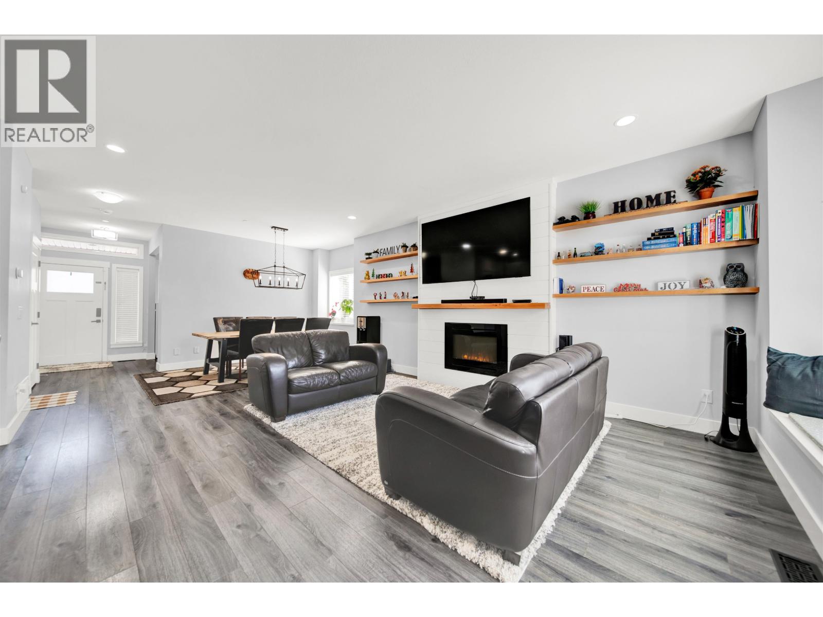 11155 240 Street Property Photo 3