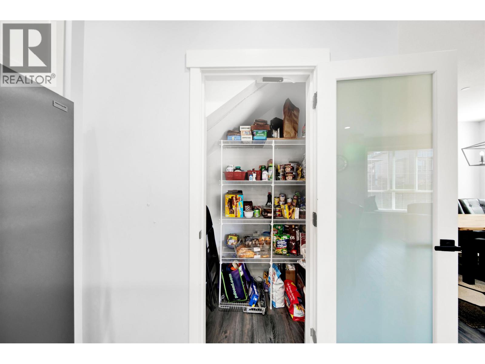 11155 240 Street Property Photo 10