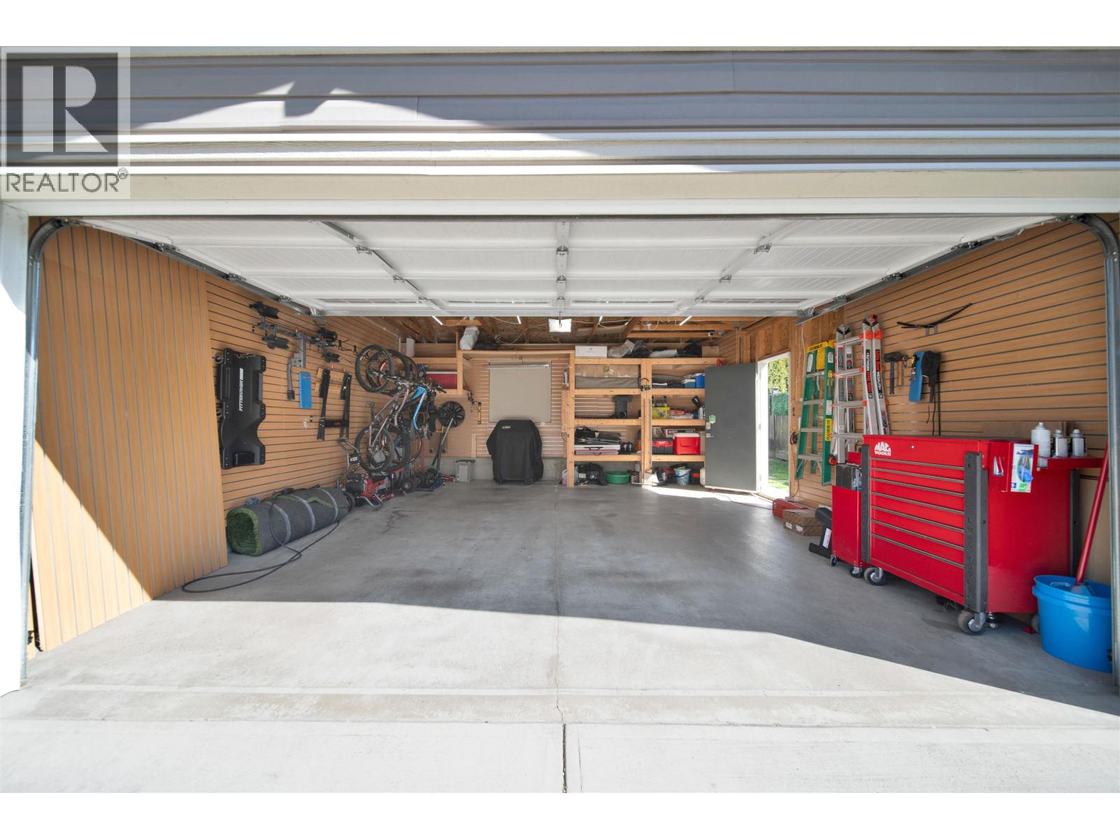 11155 240 Street Property Photo 36