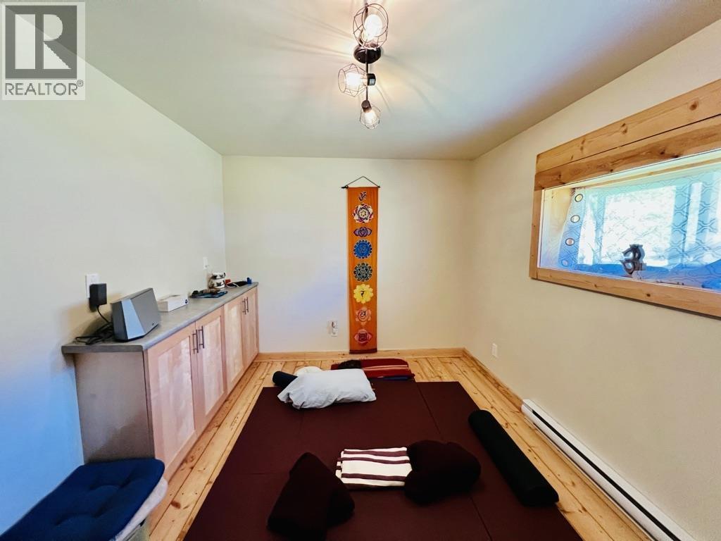 4358 11th Avenue Property Photo 18