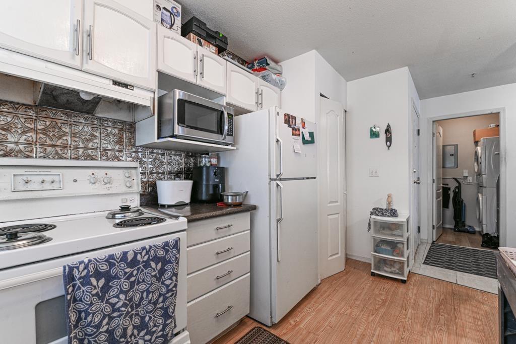 208 2960 Trethewey Street Property Photo 4
