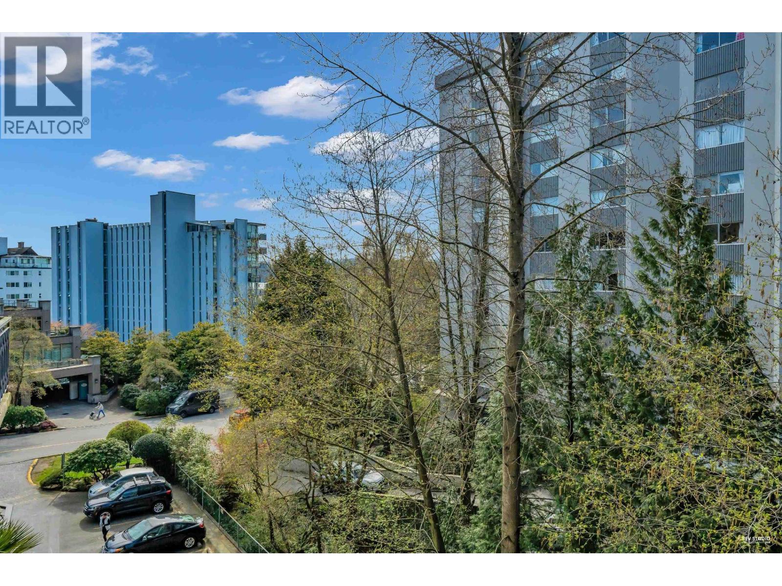 404 1930 Marine Drive Property Photo 6