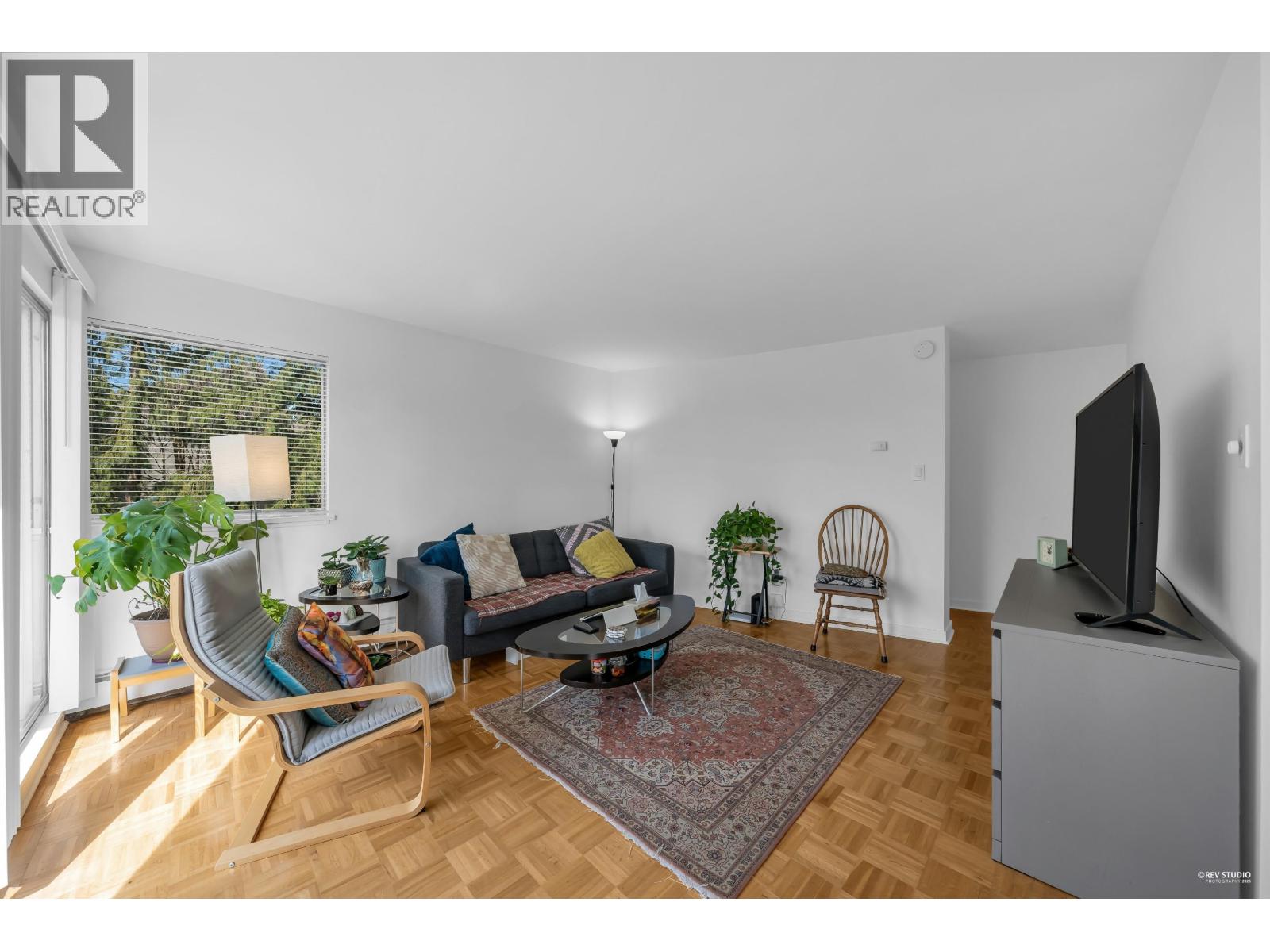 404 1930 Marine Drive Property Photo 8
