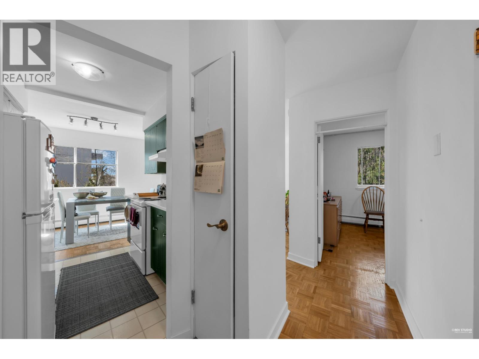 404 1930 Marine Drive Property Photo 9