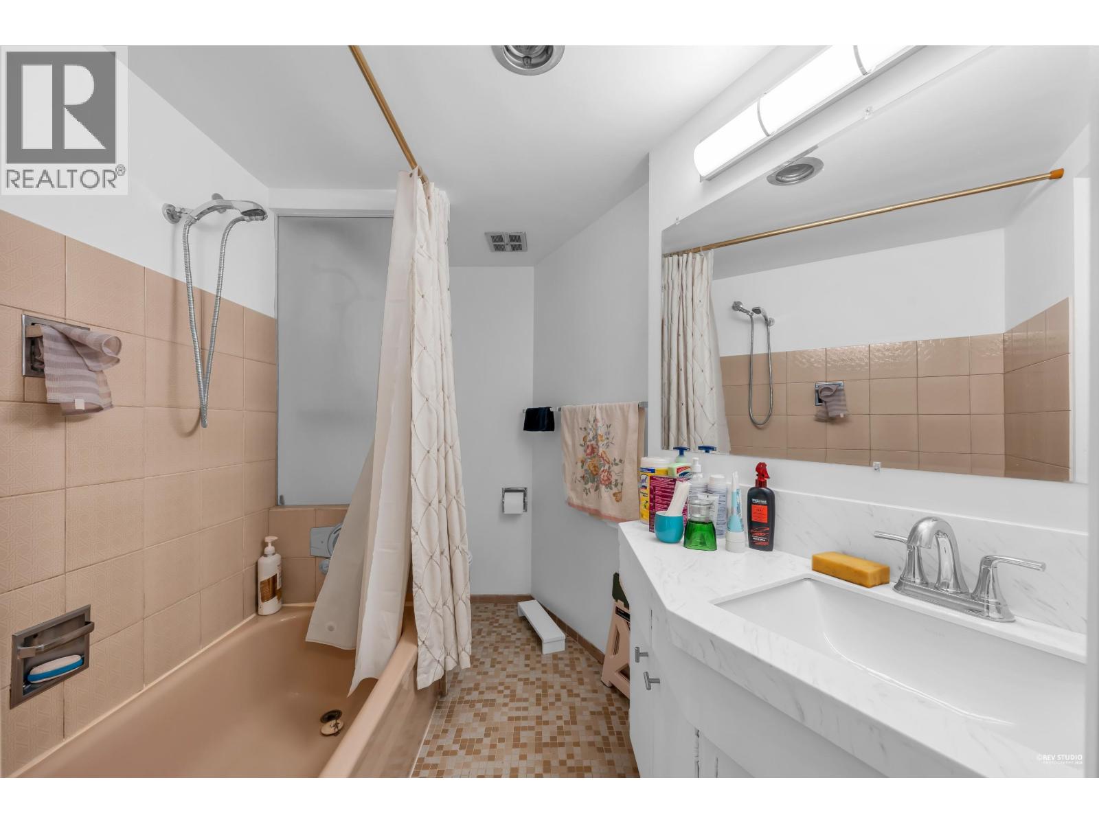 404 1930 Marine Drive Property Photo 22