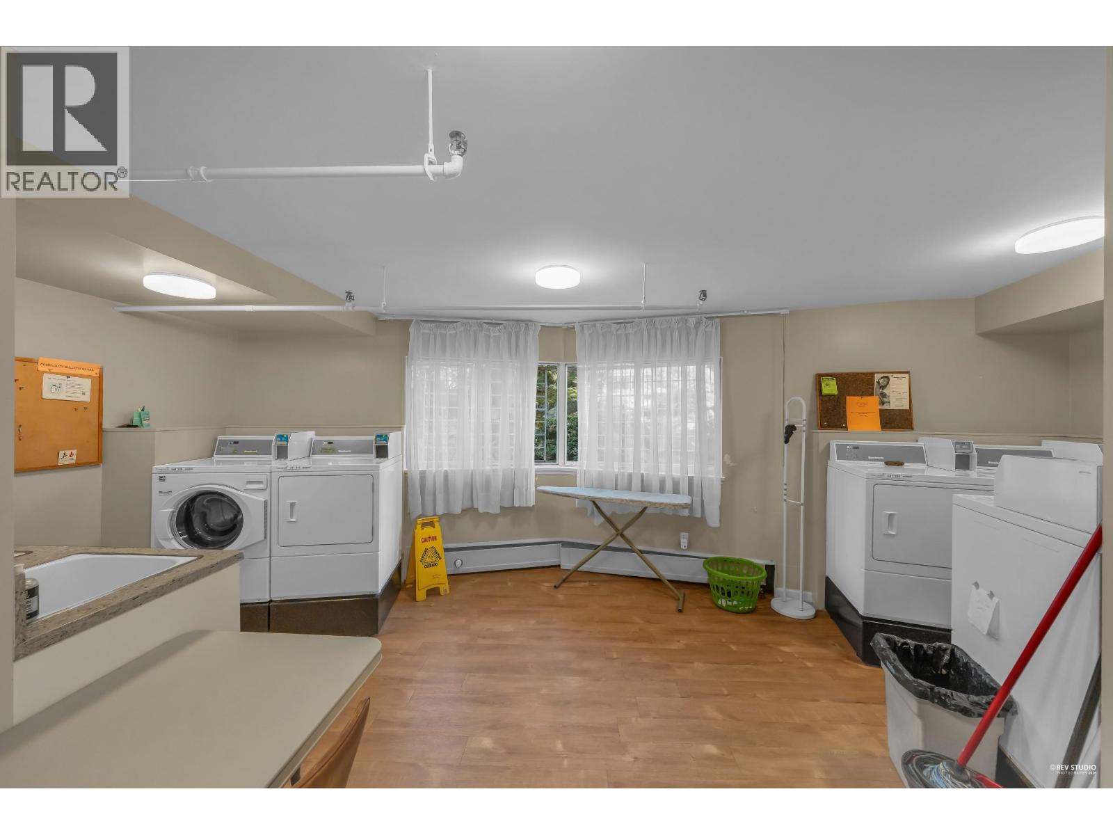 404 1930 Marine Drive Property Photo 24