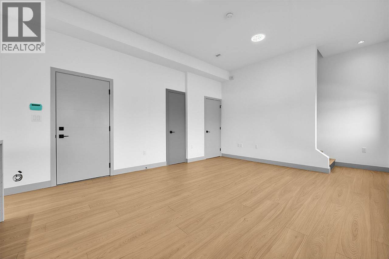 11 10233 No. 2 Road Property Photo 16