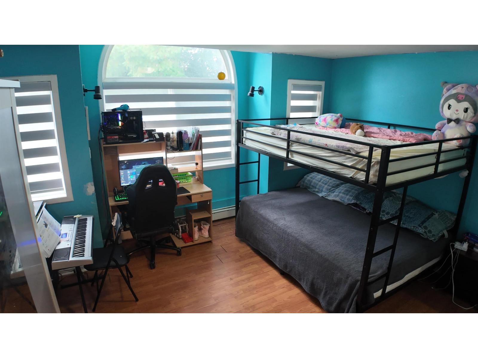 8222 144 Street Property Photo 20