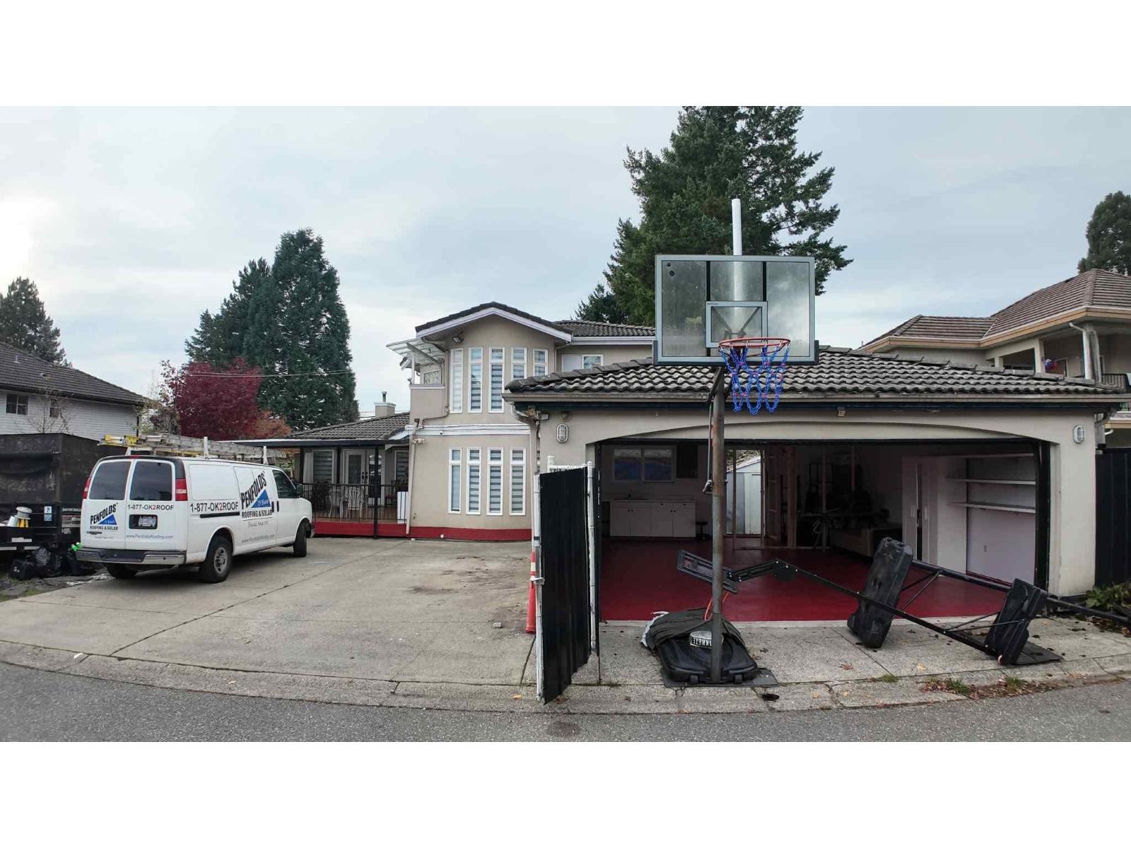 8222 144 Street Property Photo 22