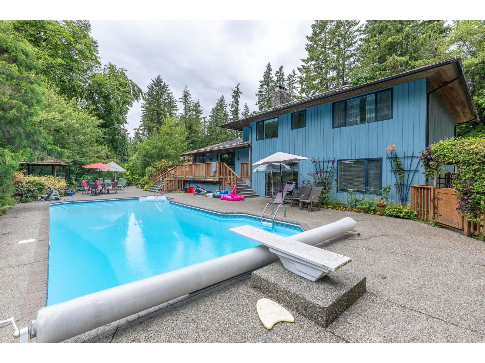 20244 27 Avenue Property Photo 26