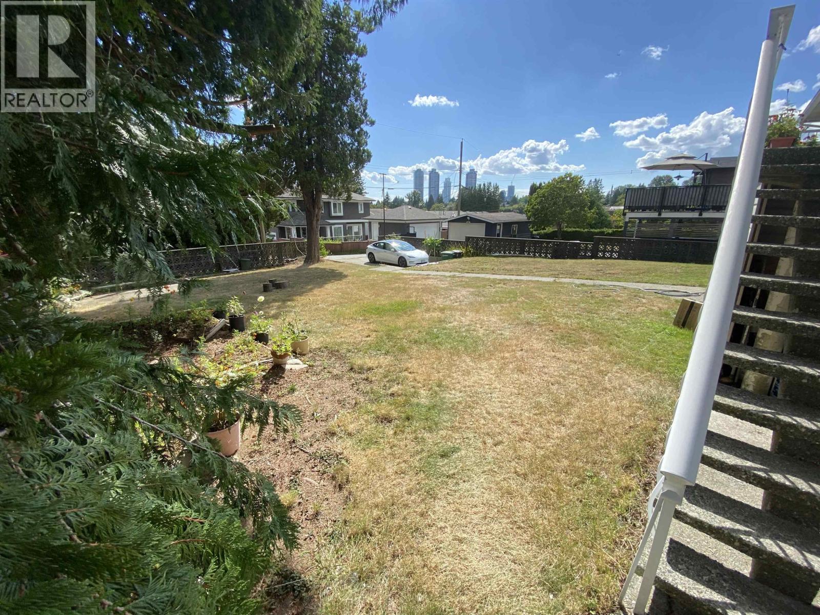 5410 Parker Street Property Photo 2