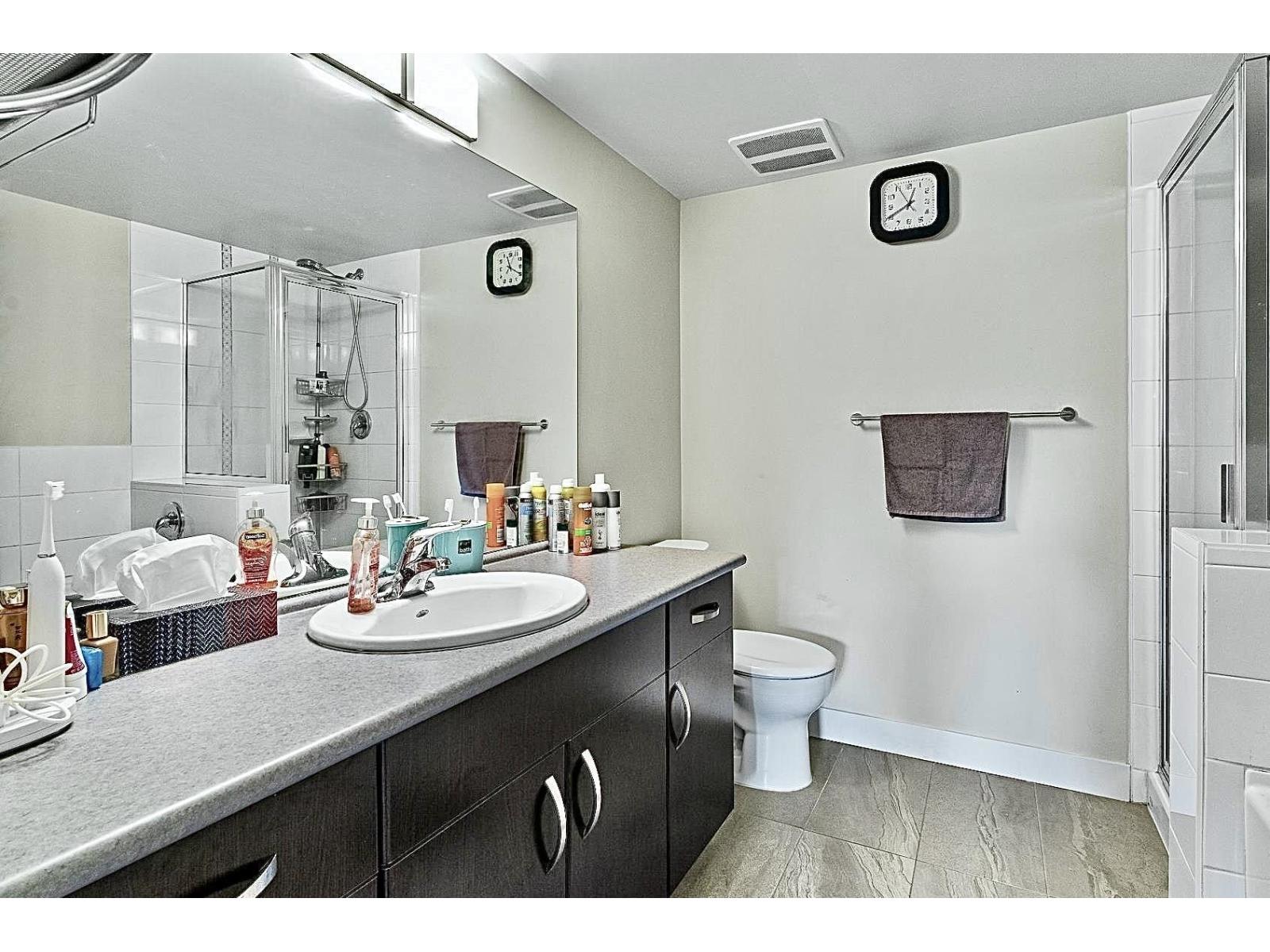 452 10838 City Parkway Property Photo 5
