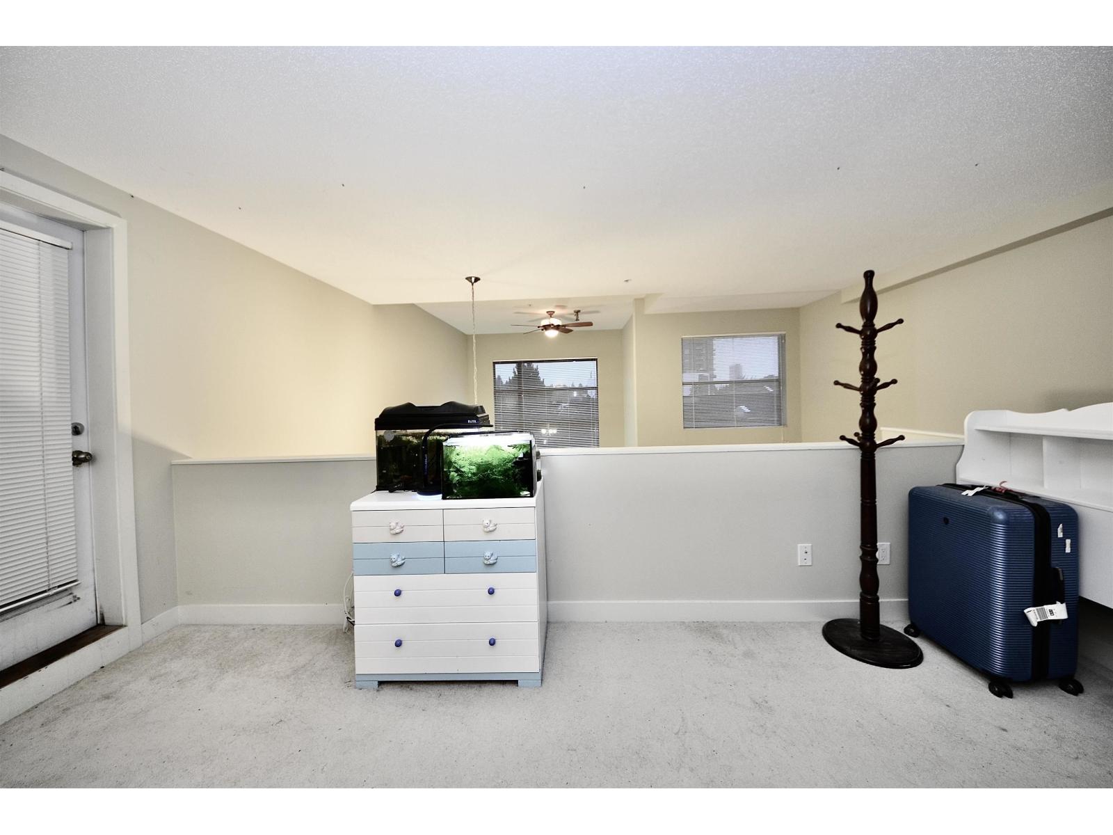 452 10838 City Parkway Property Photo 7