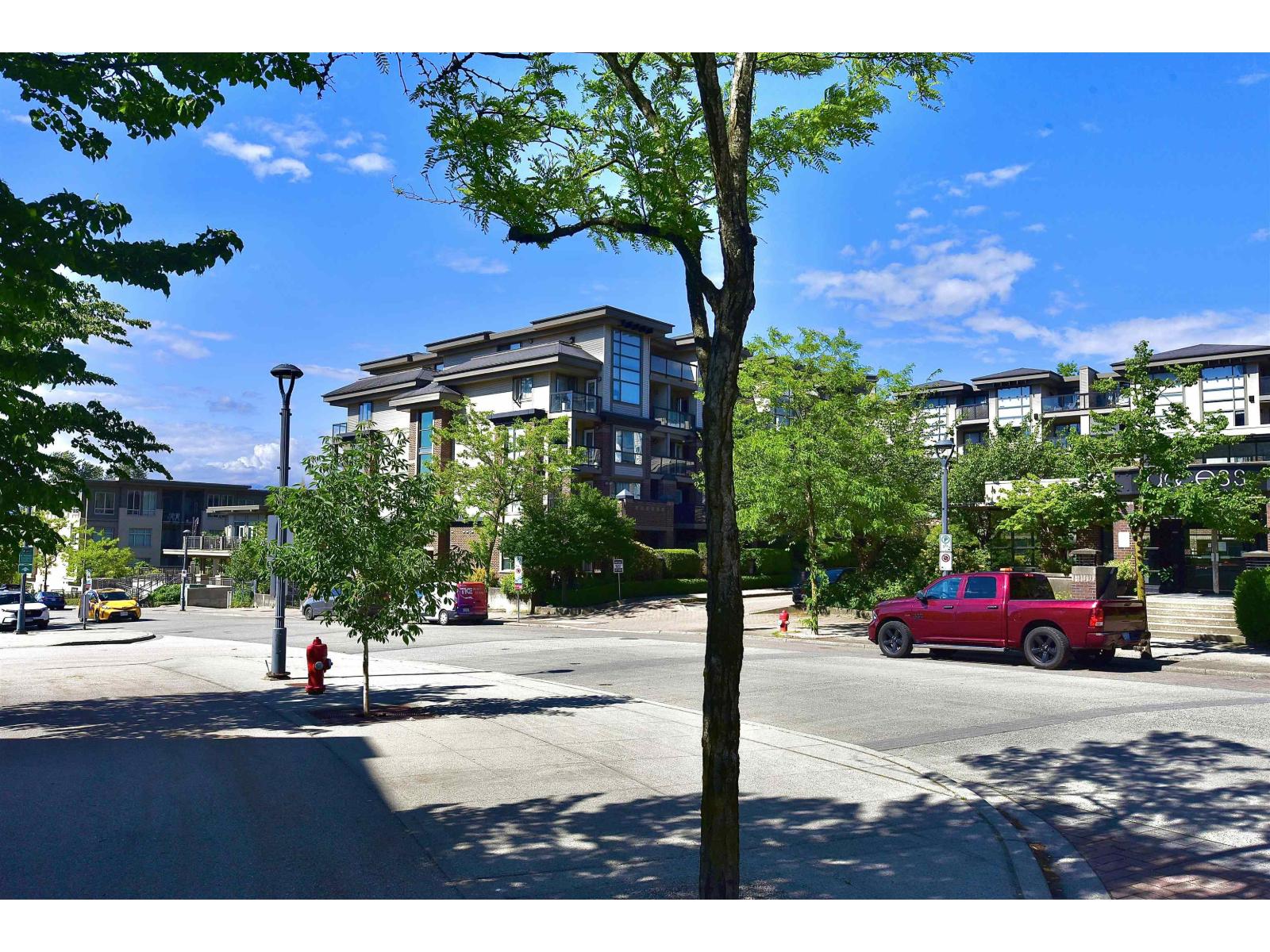 452 10838 City Parkway Property Photo 14