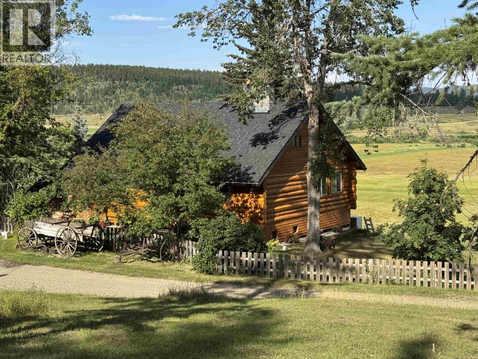 3041 Meldrum Creek Road Property Photo 3