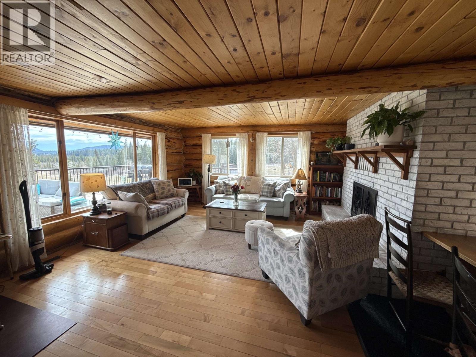 3041 Meldrum Creek Road Property Photo 8