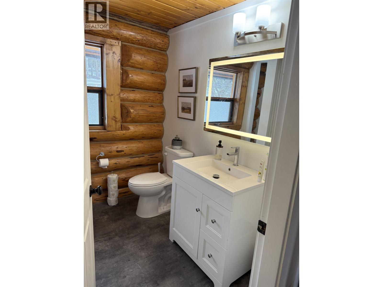 3041 Meldrum Creek Road Property Photo 9