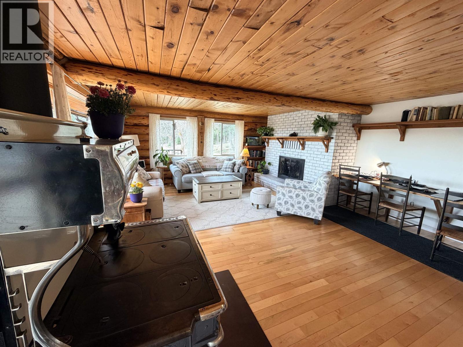 3041 Meldrum Creek Road Property Photo 21