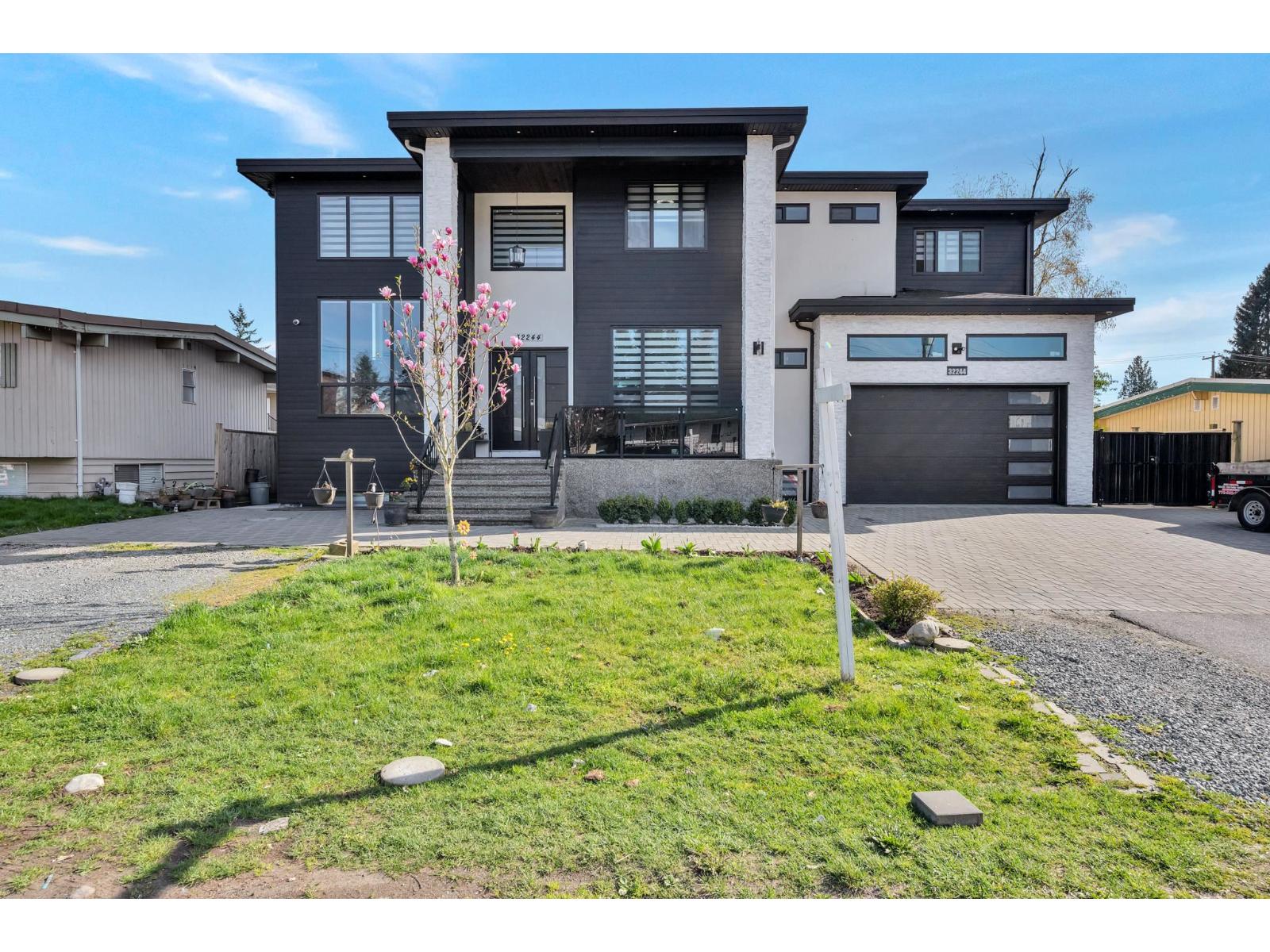 32244 Pineview Avenue Property Photo 1