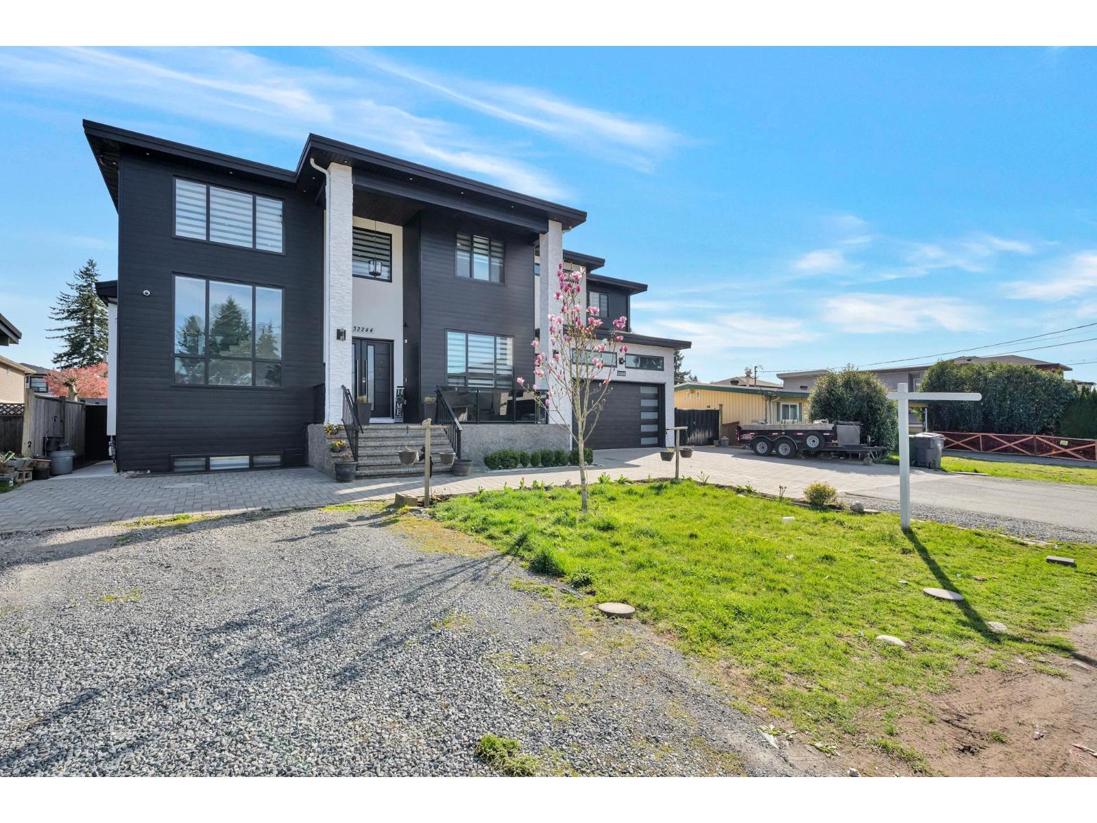 32244 Pineview Avenue Property Photo 3