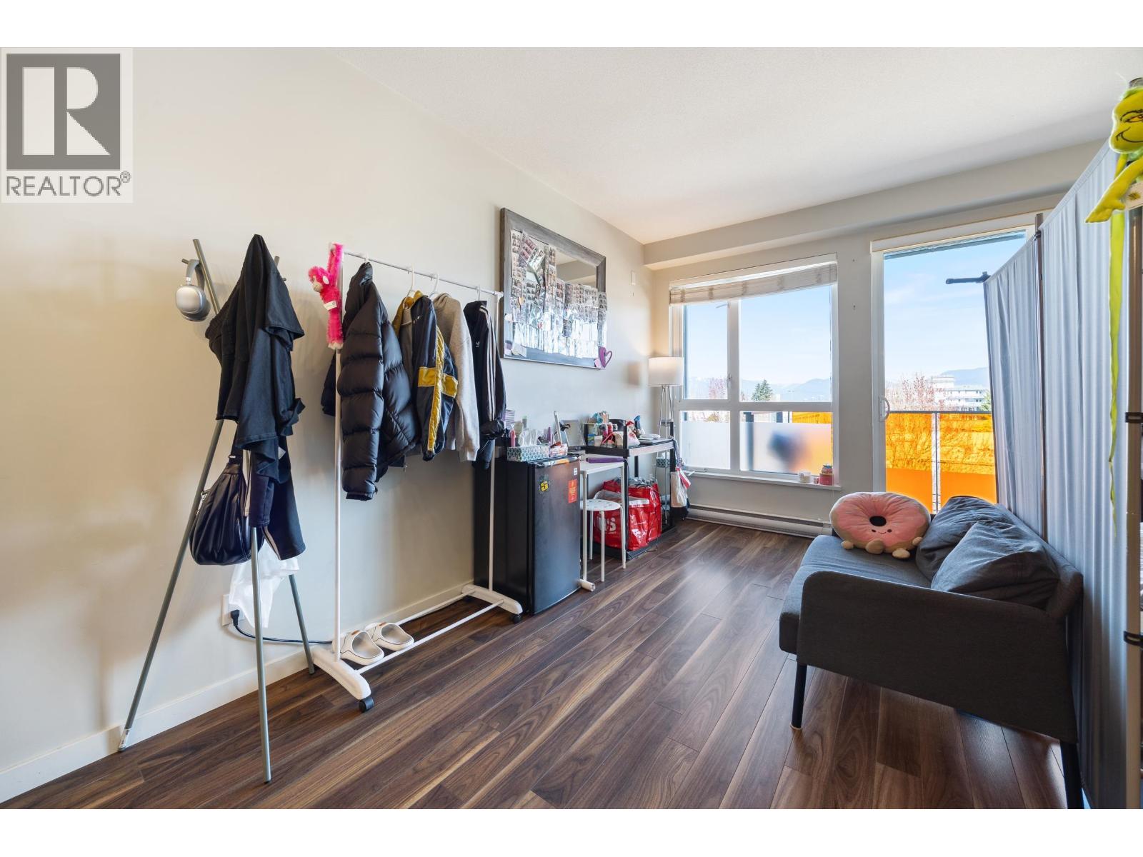 311 5388 Grimmer Street Property Photo 13